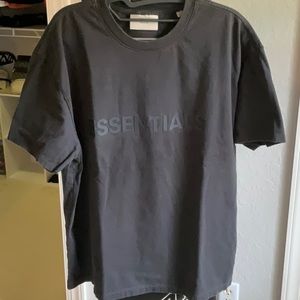 Fear of god essential T-shirt